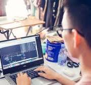 Tehnician proiectant CAD la lucru